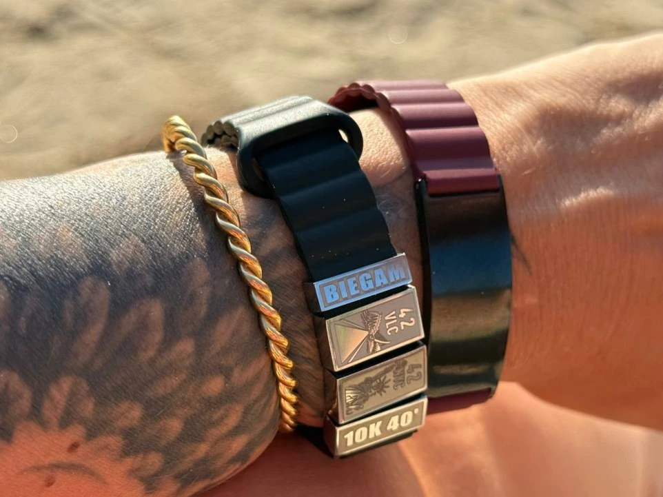 Bransoletka dla biegaczy, Adapton , prezent