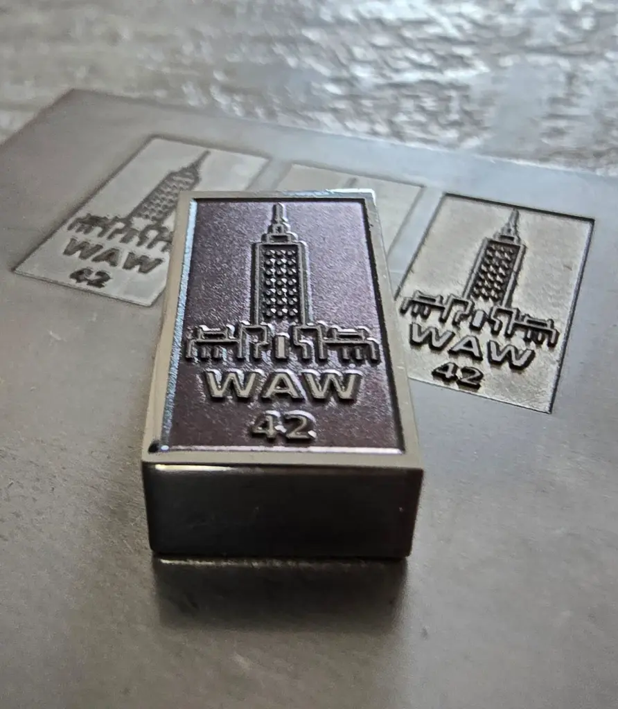 WAW 24 KORALIK CHARMS.webp